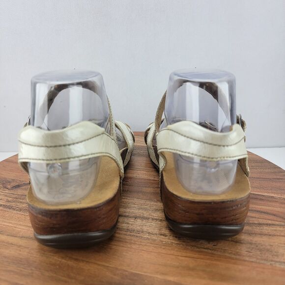 SAS Womens Size 7 White Leather Slingback Buckle Adjustment Sandals - Picture 4 of 7